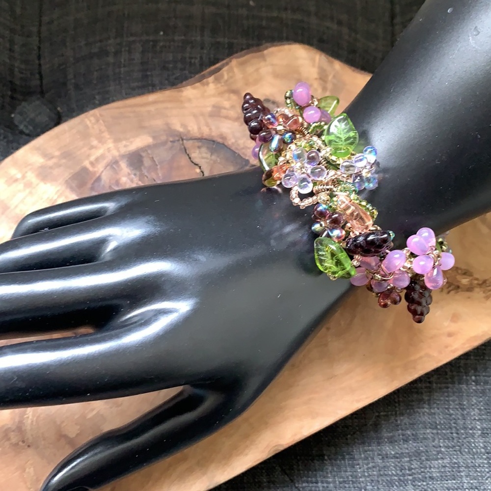 Handmade Wired Beaded Glass Flower/Grape Bracelet